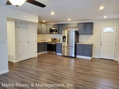 Main picture of 5012 Yew Ln