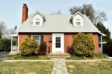 Main picture of 627 Biggs Ave