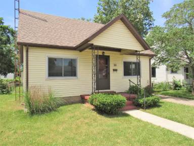 Main picture of 24 SW 15th St