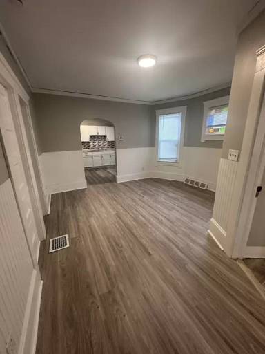 Main picture of 7910 Brinsmade Ave