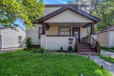 Main picture of 1904 Farrow St