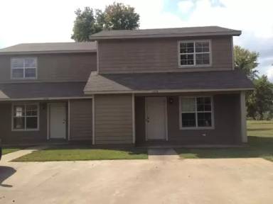 Main picture of 505 Oak Ln