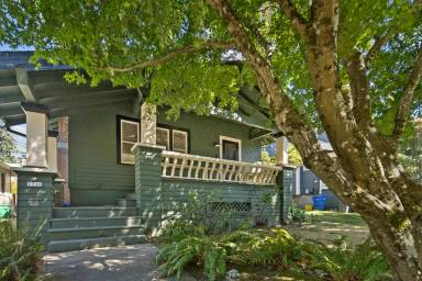 Main picture of 1716 SE 56th Ave