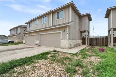 Main picture of 400 Carl Shipp Dr