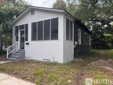 Main picture of 1204 W 29th St