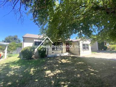 Main picture of 220 Price Way