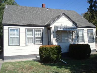 Main picture of 612 W Elm St