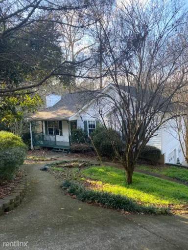 Main picture of 335 Scarlett Ln