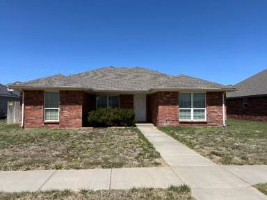 Main picture of 1701 SE 36th Ave