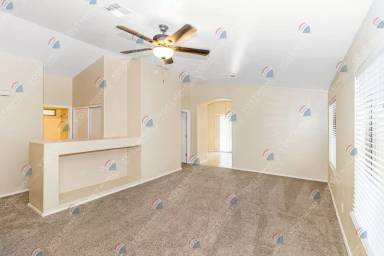 Main picture of 1331 E 10th Pl