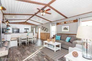 Main picture of 101 Hickory Ln