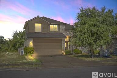 Main picture of 2004 Nestlewood Dr