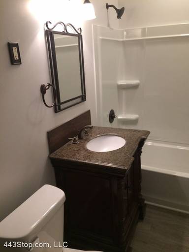 Main picture of 1406 Ross St