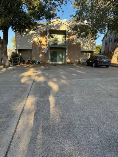Main picture of 1108 Autumn Cir