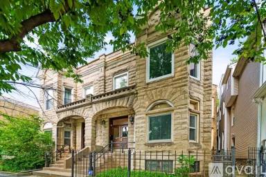 Main picture of 4125 N Ashland Ave