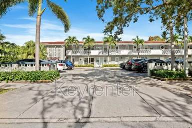 Main picture of Edgewater Of Coral Gables