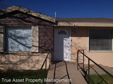 Main picture of 2610 Elm Ave