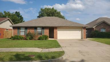 Main picture of 1912 Ironhorse Cir