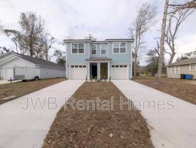 Main picture of 5560 Paris Ave