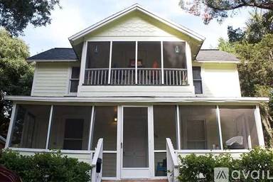 Main picture of 745 S Palmetto Ave