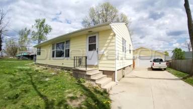 Main picture of 3820 Oakland Rd NE