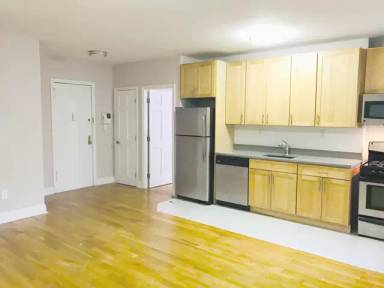 Main picture of 1798 Riverside Dr