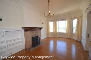 Main picture of 722 Parnassus Ave