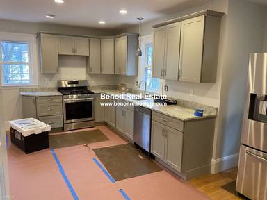 Main picture of 55 Josephine Ave