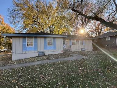 Main picture of 9529 E Gregory Blvd