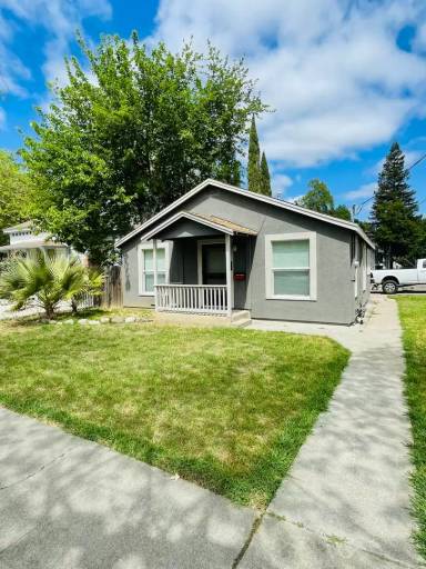 Main picture of 111 Elliot St