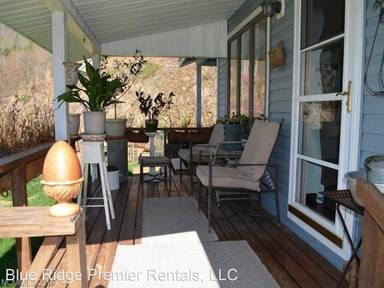 Main picture of 128 Cherry Cove Rd
