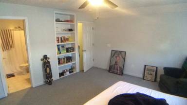 Main picture of 321 Graves Ave