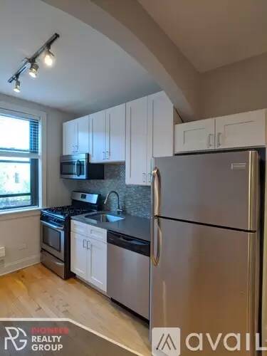 Main picture of 2317 N Rockwell St