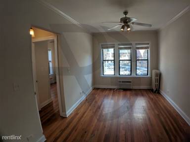 Main picture of 740 W Addison St