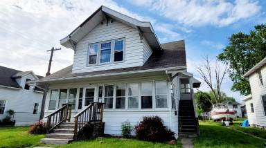 Main picture of 202 E 7th St