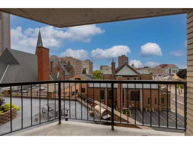 Main picture of The Pointe of St Paul Condo