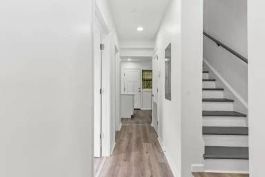 Main picture of 1452 Smith Pl SE
