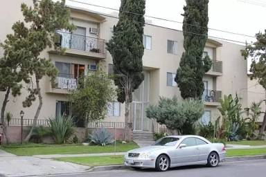 Main picture of 1259 N Ardmore Ave