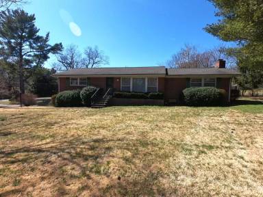 Main picture of 466 Rochelle Dr