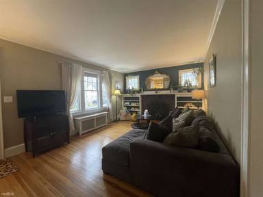 Main picture of 20 Bradford St