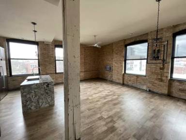 Main picture of 123 N Blount St