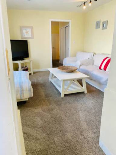 Main picture of 1183 E Princeton Ave