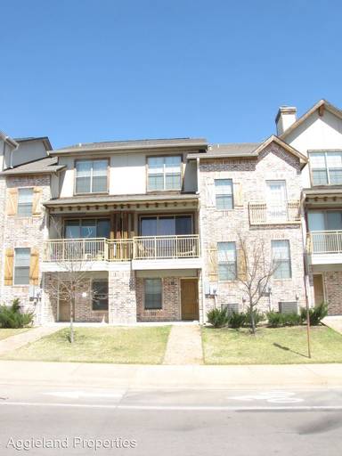 Main picture of 351 George Bush Dr E