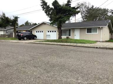 Main picture of 3410 Spruce St