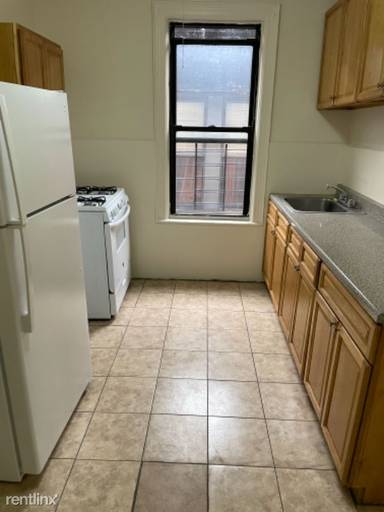 Main picture of 731 Burke Ave