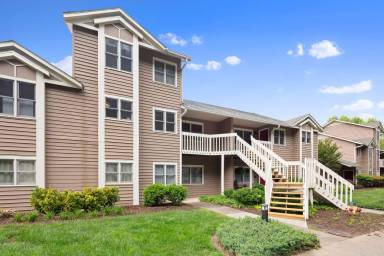Main picture of 7 Timberlake Dr
