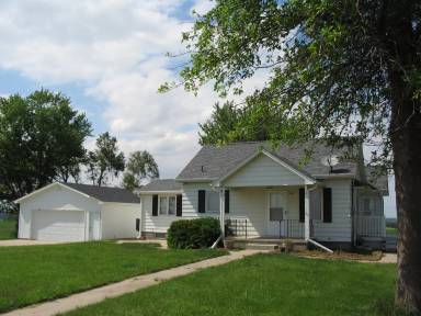 Main picture of 17604 6th St