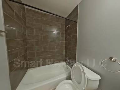 Main picture of 4101 Flad Ave