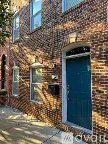 Main picture of 124 E Fort Ave