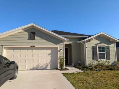 Main picture of 3459 NE 38th Ln